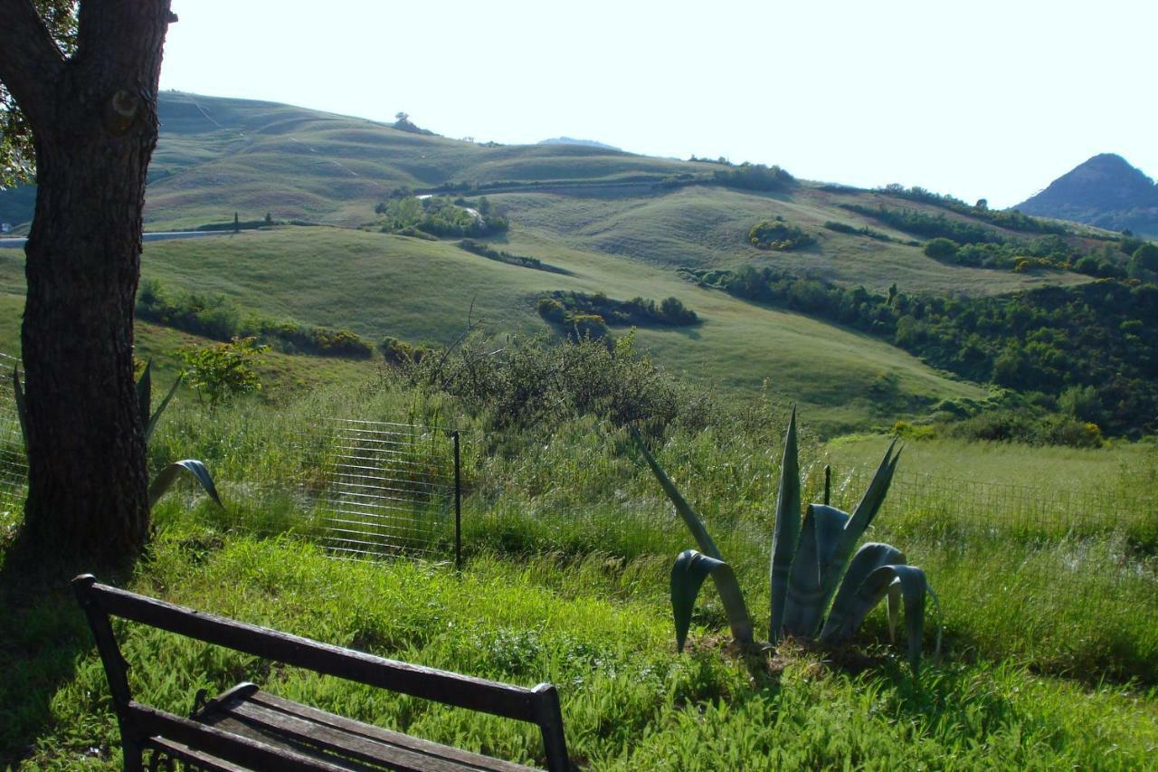 Podere San Francesco Bed and Breakfast Volterra Buitenkant foto